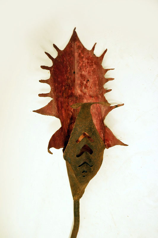 lampara escultura flor hierro 270x40x40 (48eu.) 1u